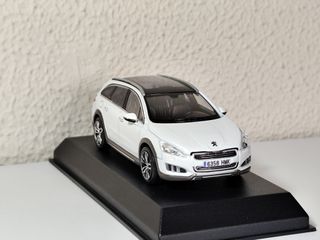 Peugeot 508 RXH Familiar Norev 1:43