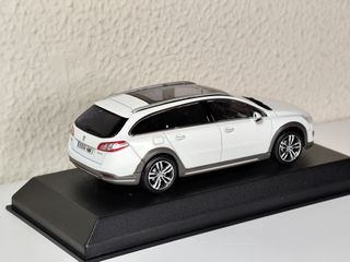 Peugeot 508 RXH Familiar Norev 1:43