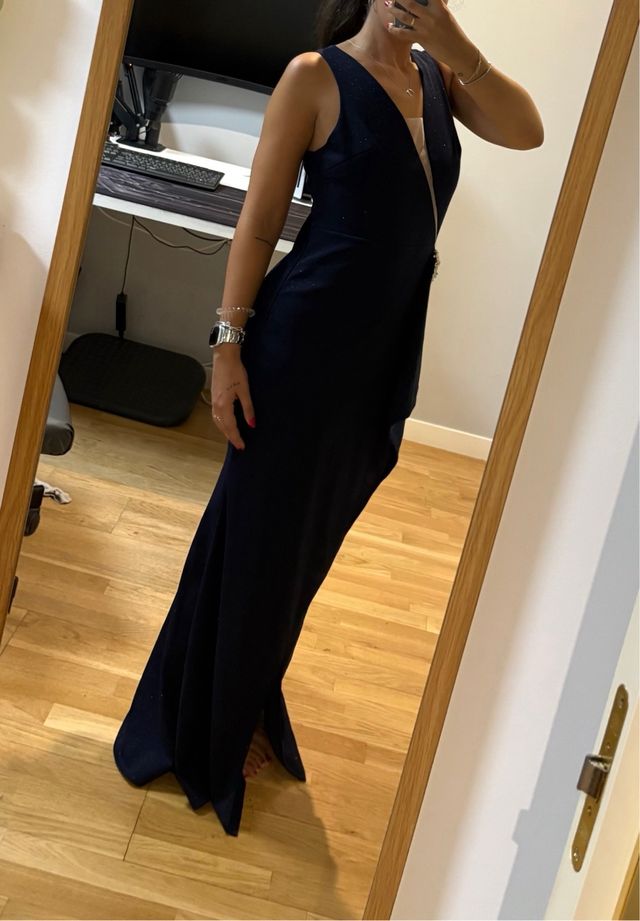Vestido de fiesta azul con pedrería
