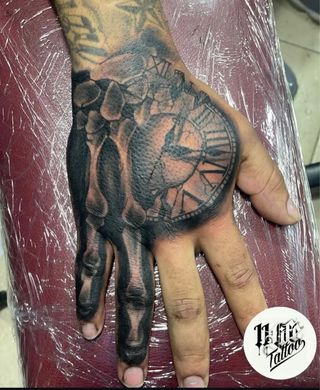 Tatuador