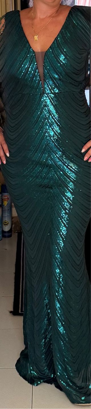 Vestido de fiesta verde con lentejuelas