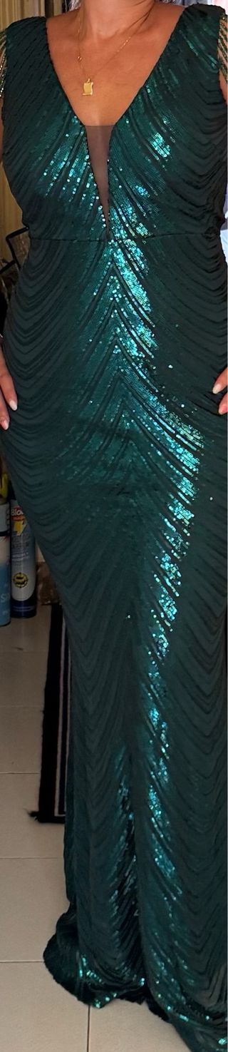 Vestido de fiesta verde con lentejuelas