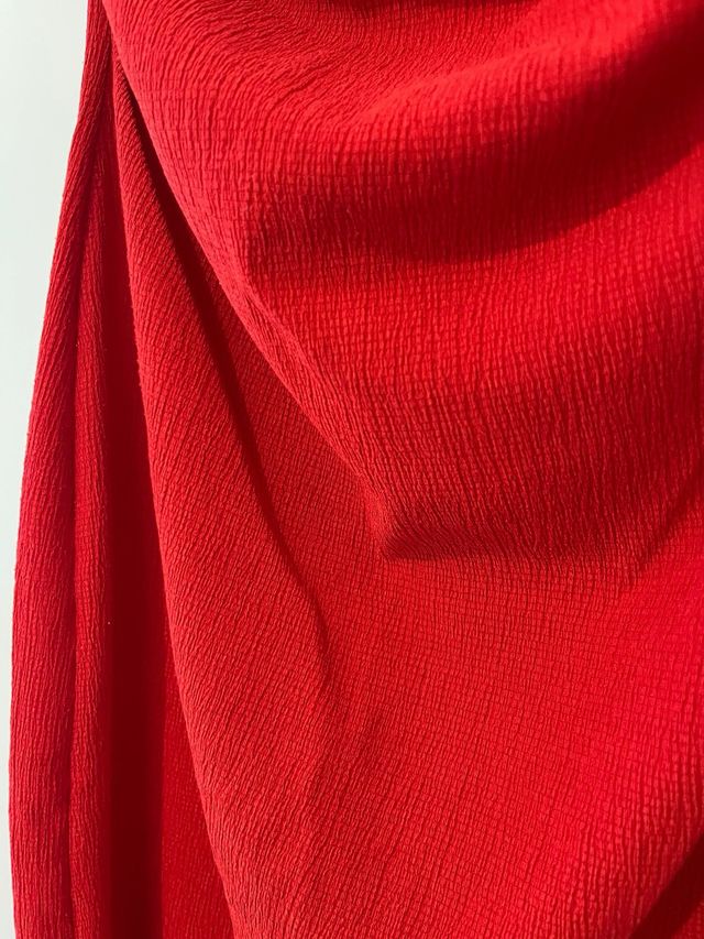 Vestido palabra de honor rojo Stradivarius