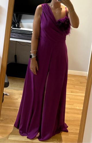 Mono vestido invitada morado