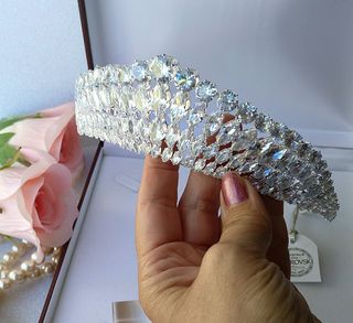 Corona Swarovski Plata Nueva