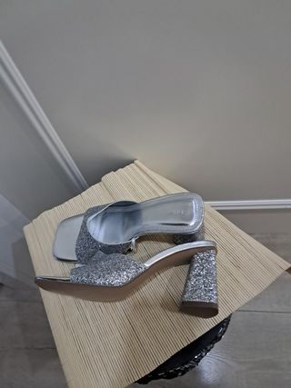 Sandalias plateadas Lefties con brillos
