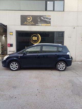 Toyota Corolla 2.2d 7 plazas 