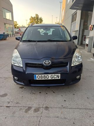 Toyota Corolla 2.2d 7 plazas 