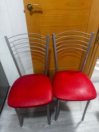 Mesa extensible cocina + 2 sillas