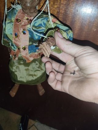Marioneta de madera antigua