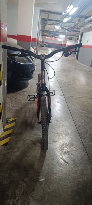 Bicicleta Trial Monty Seminueva