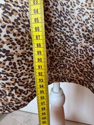 Bata Kimono ligera con estampado Animal Print