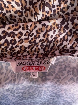 Bata Kimono ligera con estampado Animal Print