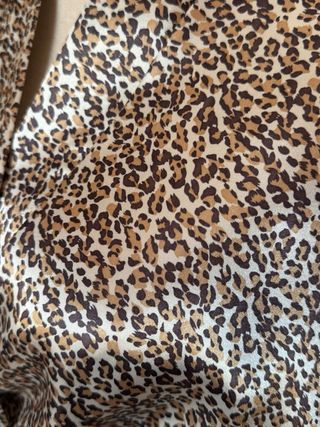 Bata Kimono ligera con estampado Animal Print