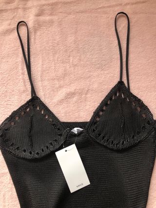 Vestido con Plumas Colección Supriya Lele