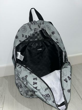Mochila Vans gris con estampado
