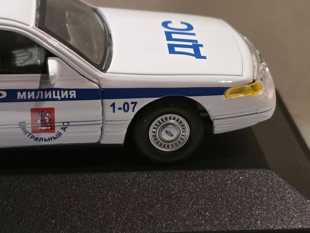 Modellino Auto Ford Crown Victoria