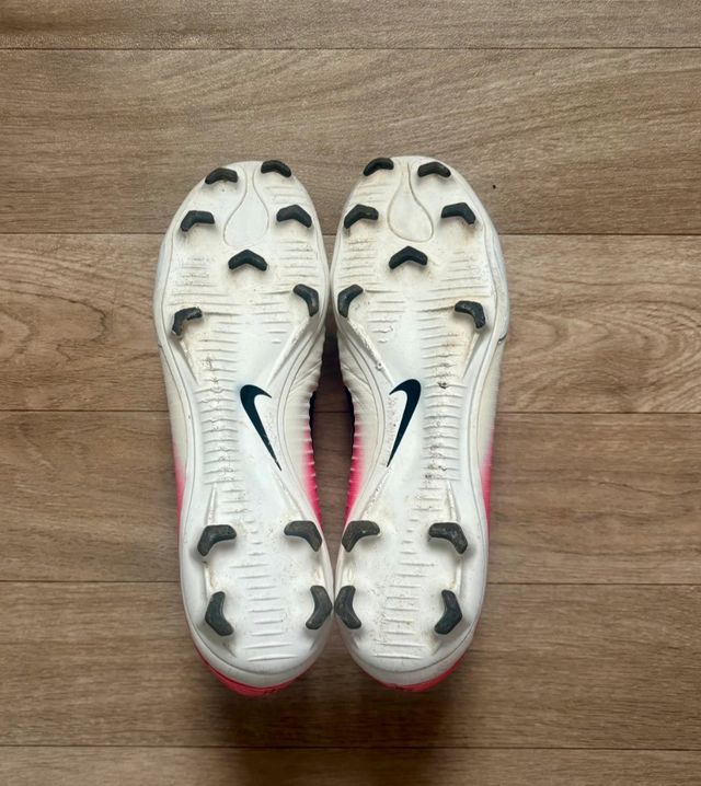 Nike Mercurial ACC Botas de Fútbol Rosas y Blancas