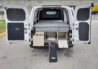 Nissan NV200 2012