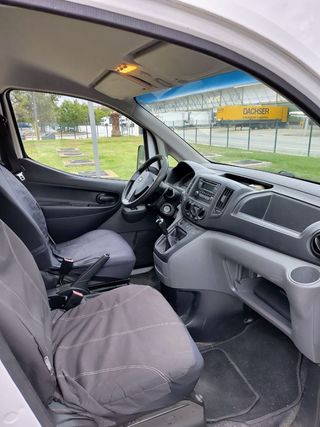 Nissan NV200 2012