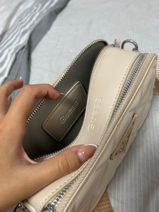 Bolso Guess Beige 