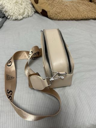 Bolso Guess Beige 