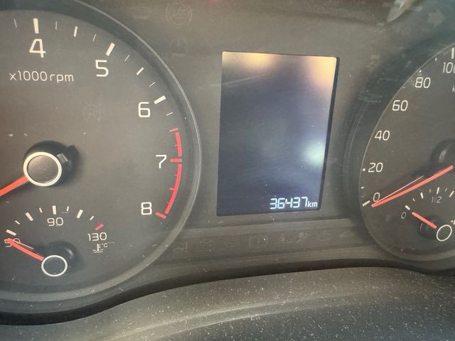 Vendo Kia stonic años 2020 y 36 mil kilómetros nue