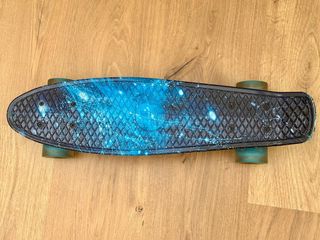 Patinete skate galaxia azul