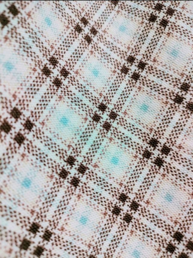 Pantalones de cuadros blanco y marrón