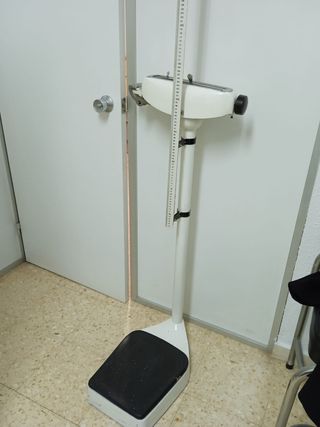 Báscula romana médica