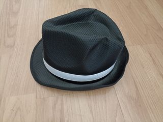 Sombrero estilo gánster negro