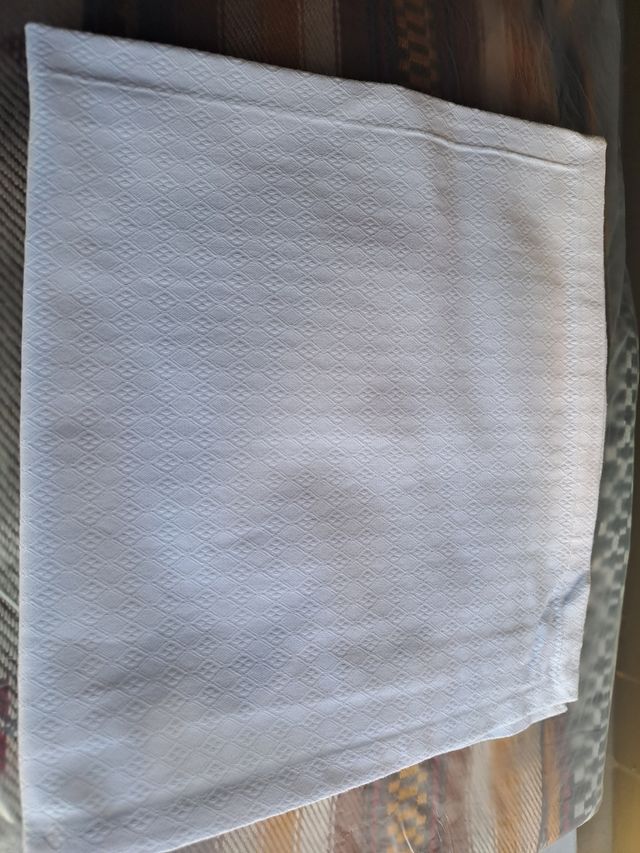 Lote 265 servilletas blancas rombos