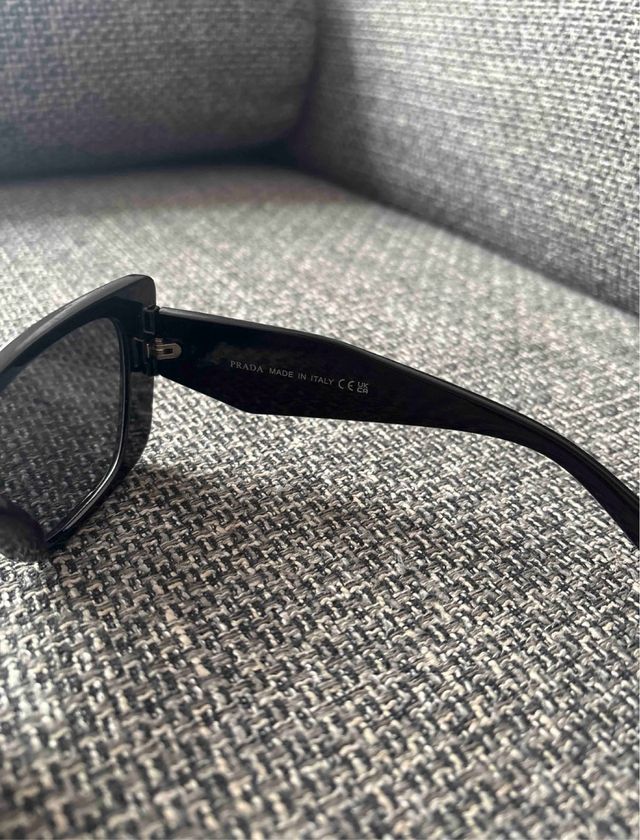 Gafas de sol Prada negras