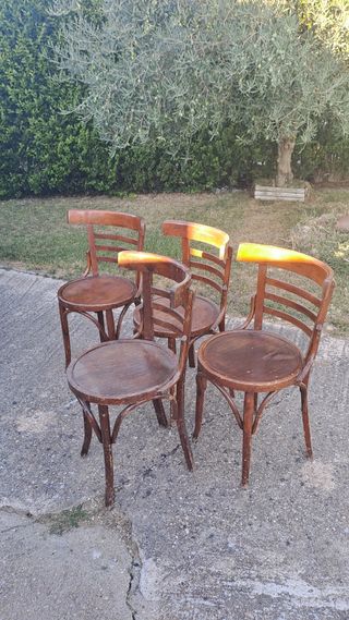Sillas de madera antiguas .precio por unidad