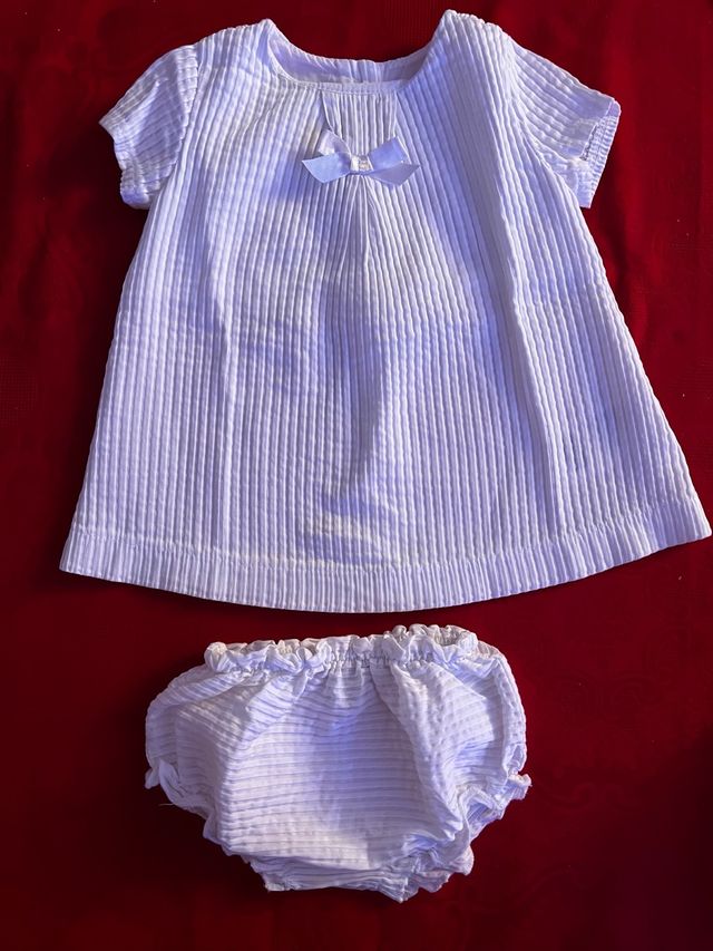 Conjunto Blusa/Vestido com Tapa Fralda Chicco