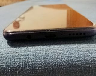 Xiaomi 5G Morado/Plateado el teléfono es nuevo