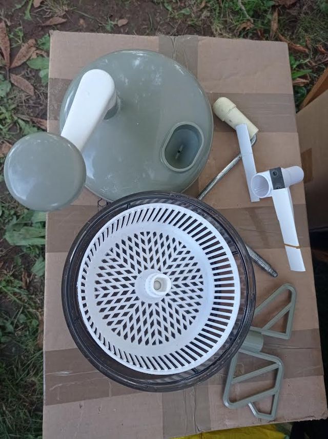 Tritatutto per frutta e verdura.