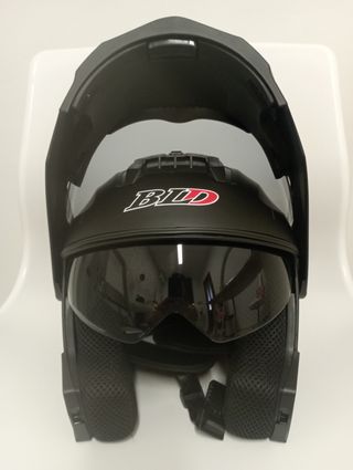 Casco Modular Negro con Visera