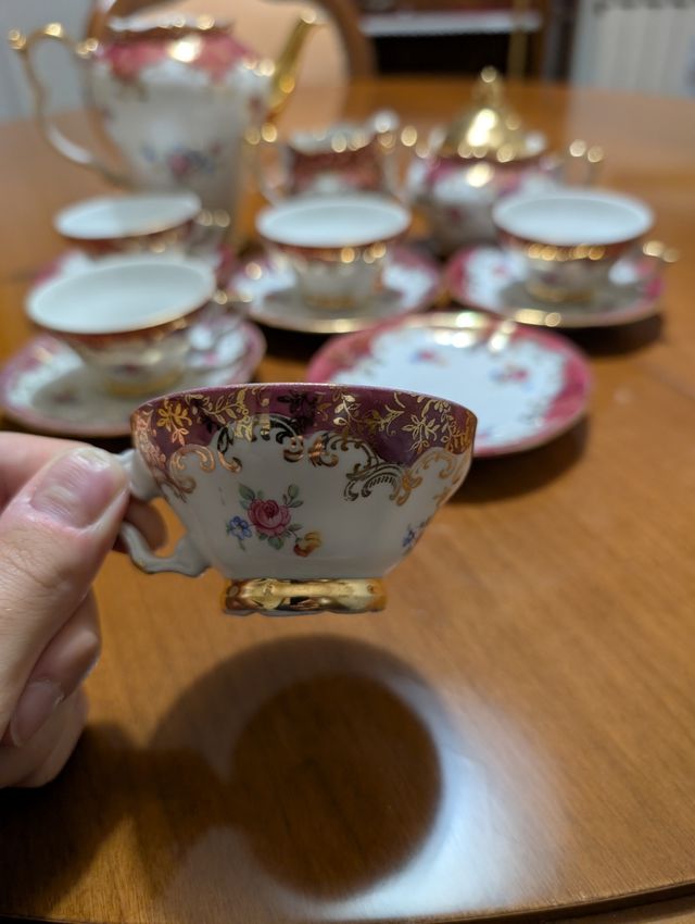 Servizio da tè porcellana rosso e oro