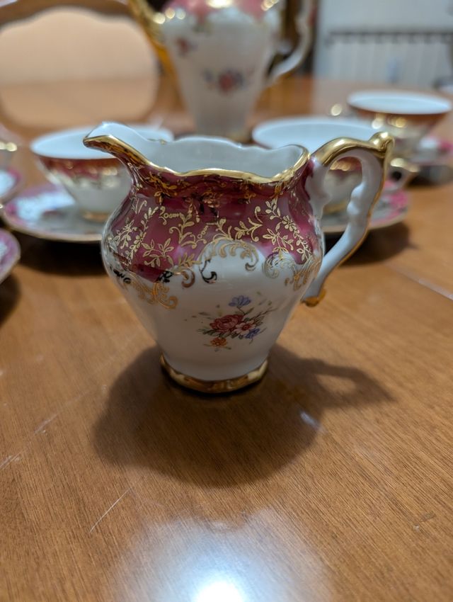 Servizio da tè porcellana rosso e oro