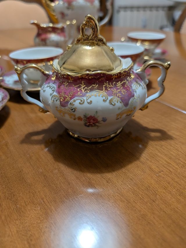 Servizio da tè porcellana rosso e oro