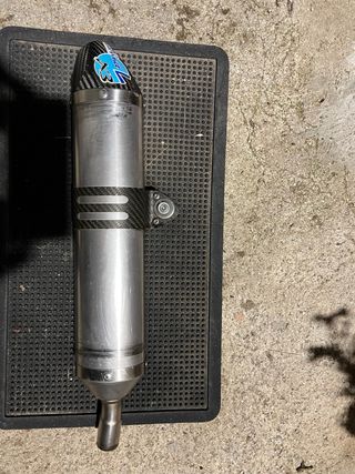 Silencioso Leovince X3 Carbono