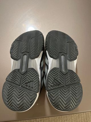 Adidas Courtjam Tenis Pádel talla 38,5 