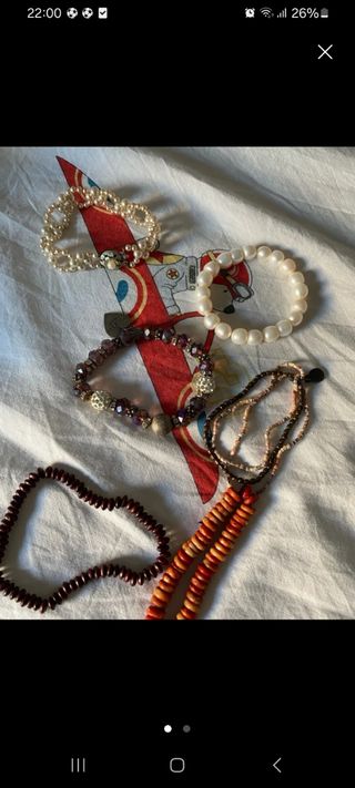 Lote de pulseras perlas y moradas