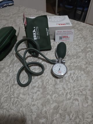 Sfigmomanometro ERKA. Originale
