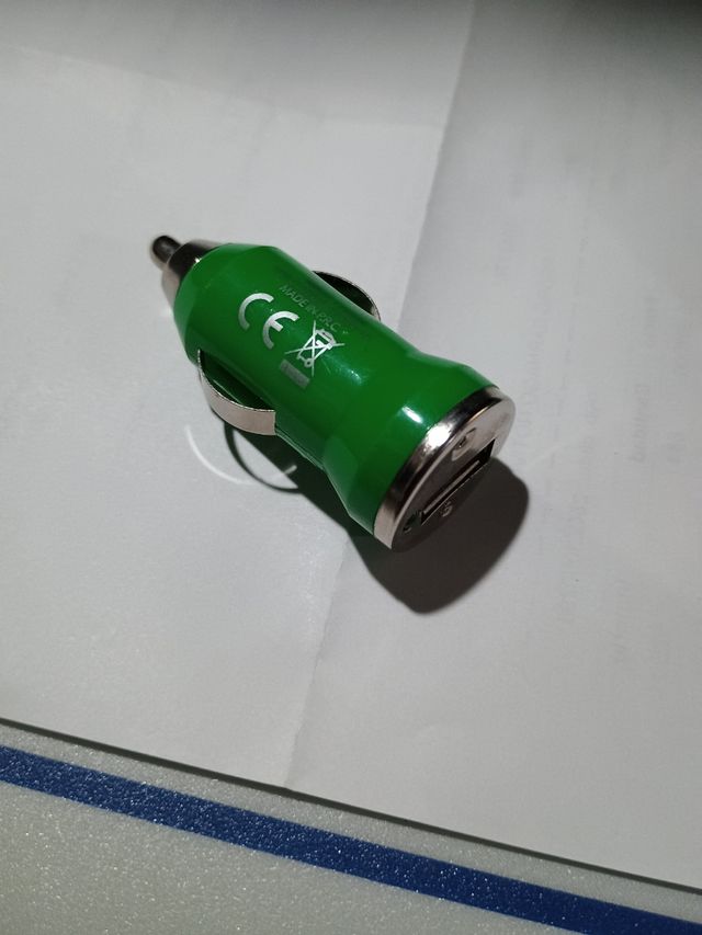 Cargador USB Coche Verde