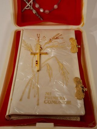 Primera Comunión con Rosario y Libro