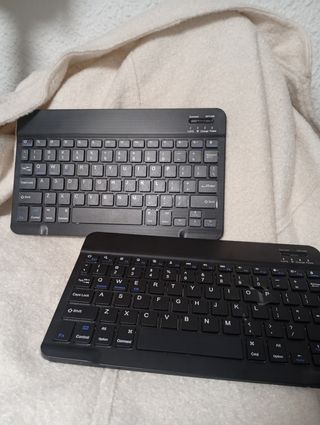 2 Teclados Inalámbricos Bluetooth Negros