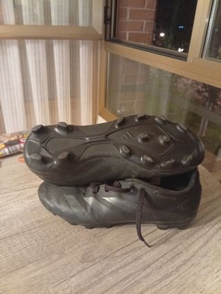 Botas de fútbol Adidas Predator Negras