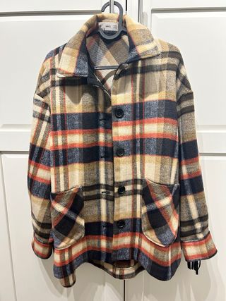 Cazadora cuadros oversize Mango Talla M